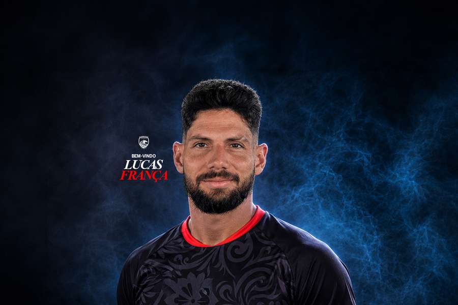Lucas França assinou pelo Santa Clara até 2028 Lucas França assinou pelo Santa Clara até 2028
