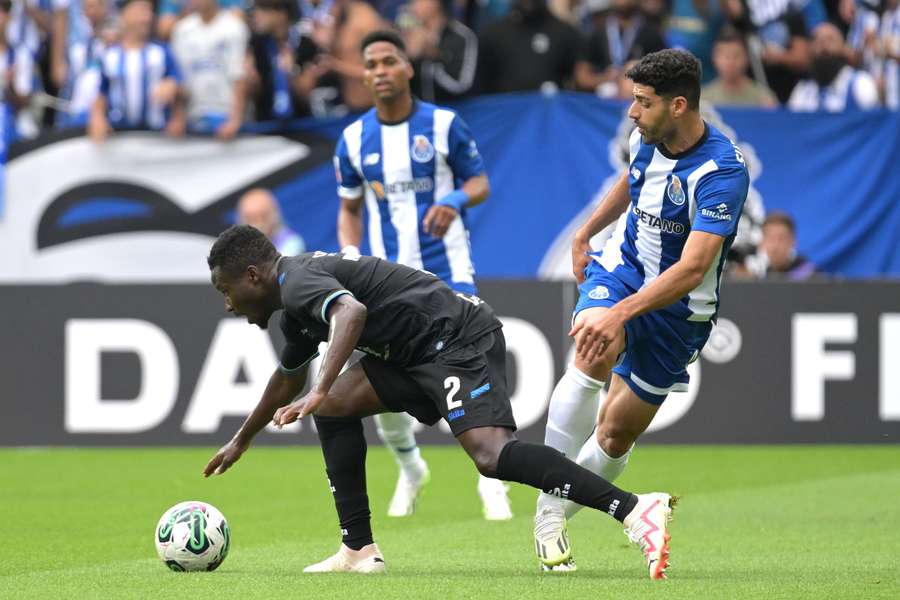 VAR no Dragão esteve 14 minutos sem energia e reserva estava esgotada – FPF