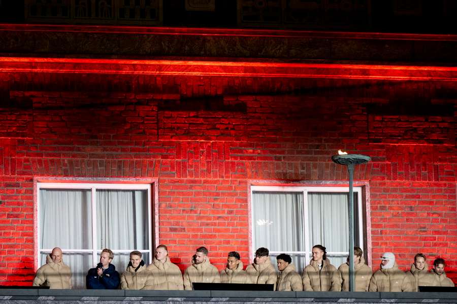 Norwescy piłkarze podacza świętowania awansu na MŚ