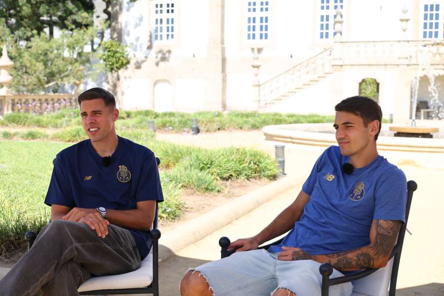 Jan Bednarek e Jakub Kiwior em entrevista