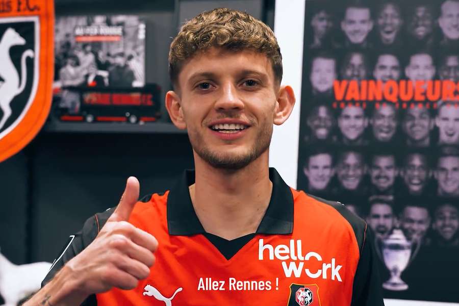 Oficjalnie: Sebastian Szymański zadebiutuje w lidze top 5, podpisał umowę z Rennes