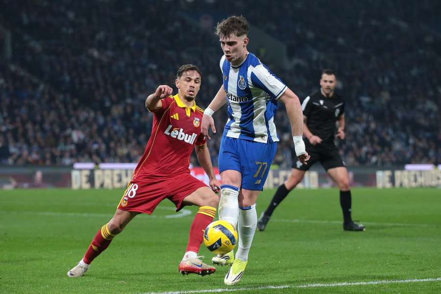 Pietuszewski wypracował jedynego gola, pewny Bednarek. Porto umacnia się na czele tabeli