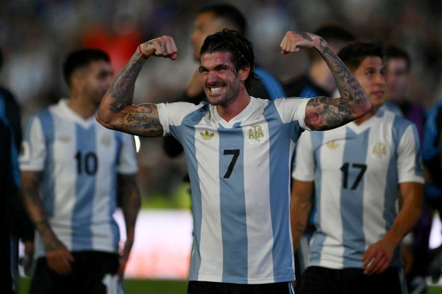 Argentina distruge Brazilia într-un meci oficial.