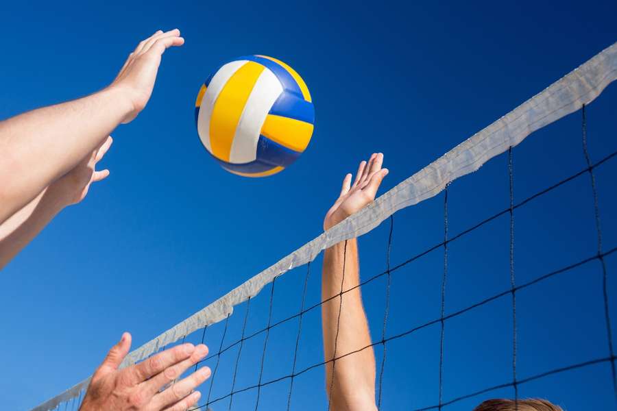 Pregătirile pentru Balcaniada U18 de volei pe plajă, aproape de finalizare Pregătirile pentru Balcaniada U18 de volei pe plajă, aproape de finalizare