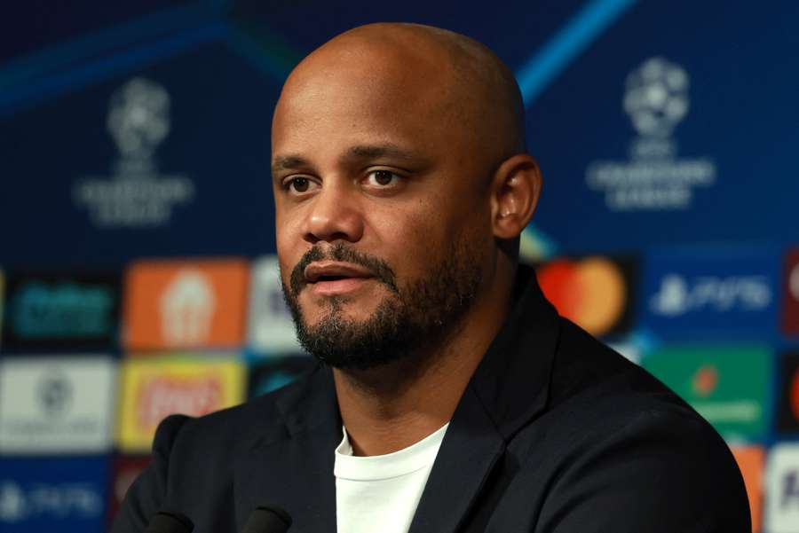 Kompany en conférence de presse.