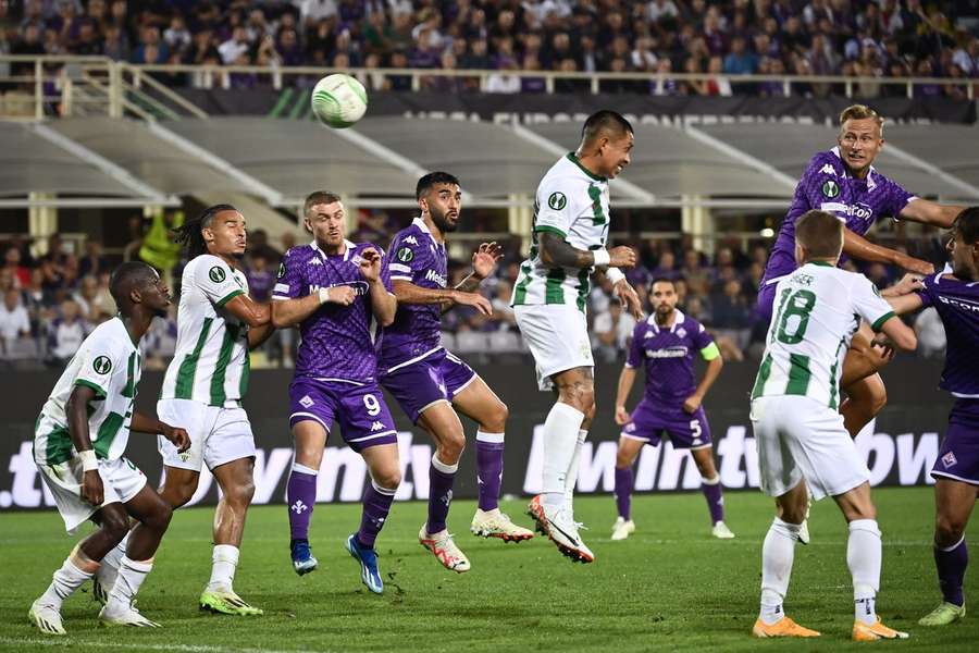 La Fiorentina cade in casa col Ferencvaros e si complica la vita in Conference