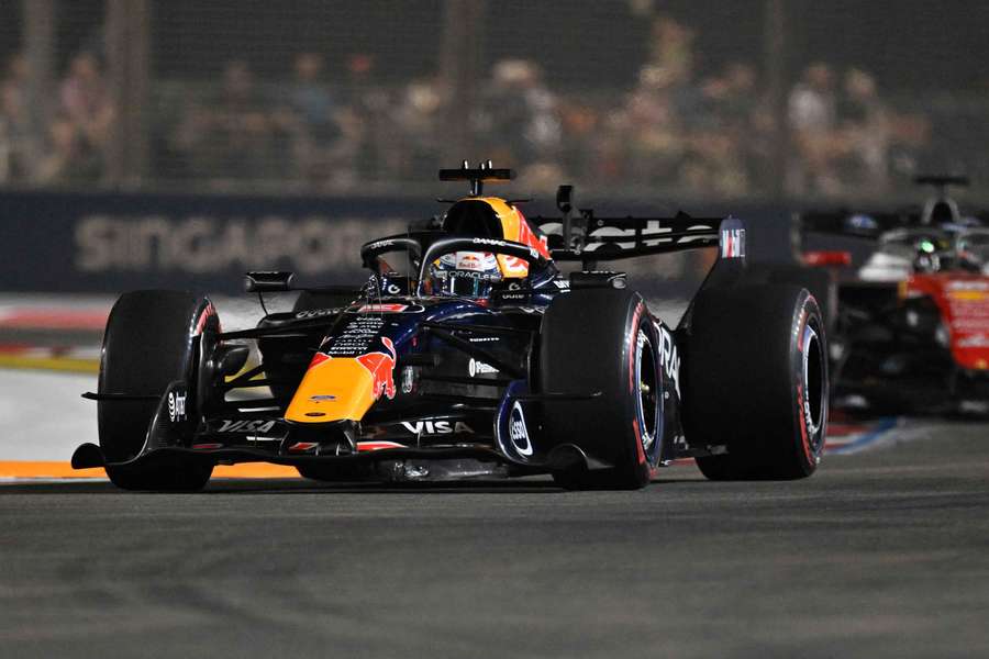 Verstappen hatte Leclerc stets im Rückspiegel Verstappen hatte Leclerc stets im Rückspiegel