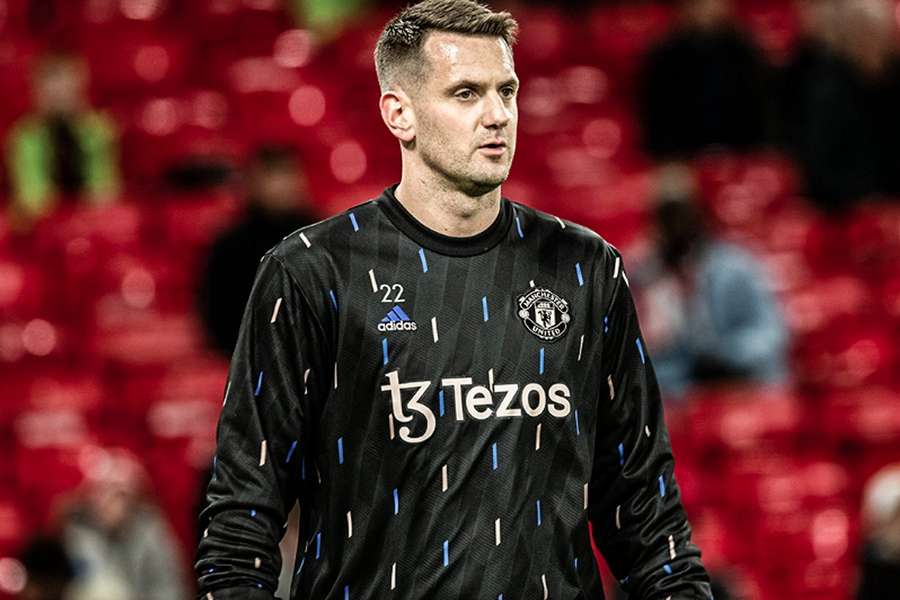 Heaton lays out ambitions after winning new Man Utd deal