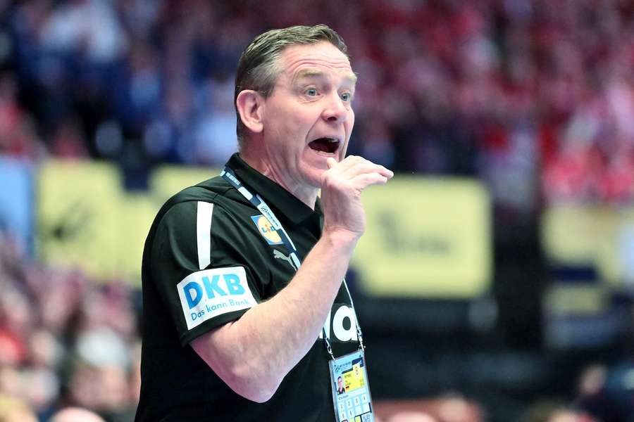 Alfred Gislason hat sich nach Ende der Handball-EM zu Kritik an seiner Person geäußert. Alfred Gislason hat sich nach Ende der Handball-EM zu Kritik an seiner Person geäußert.