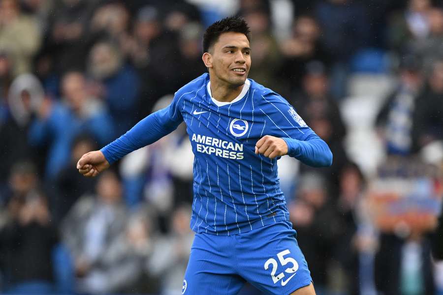 Gómez marcou "gol que Pelé não fez" Gómez marcou "gol que Pelé não fez"