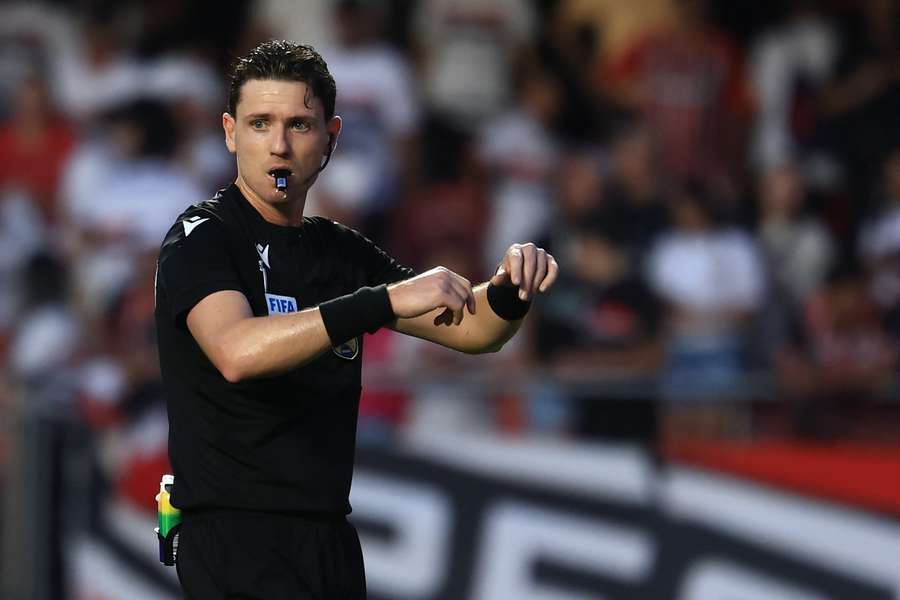 Ramon Abatti Abel foi o árbitro da vitória de virada do Palmeiras sobre o São Paulo