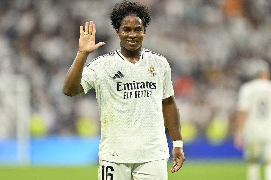 Endrick exulta após o golo pelo Real Madrid