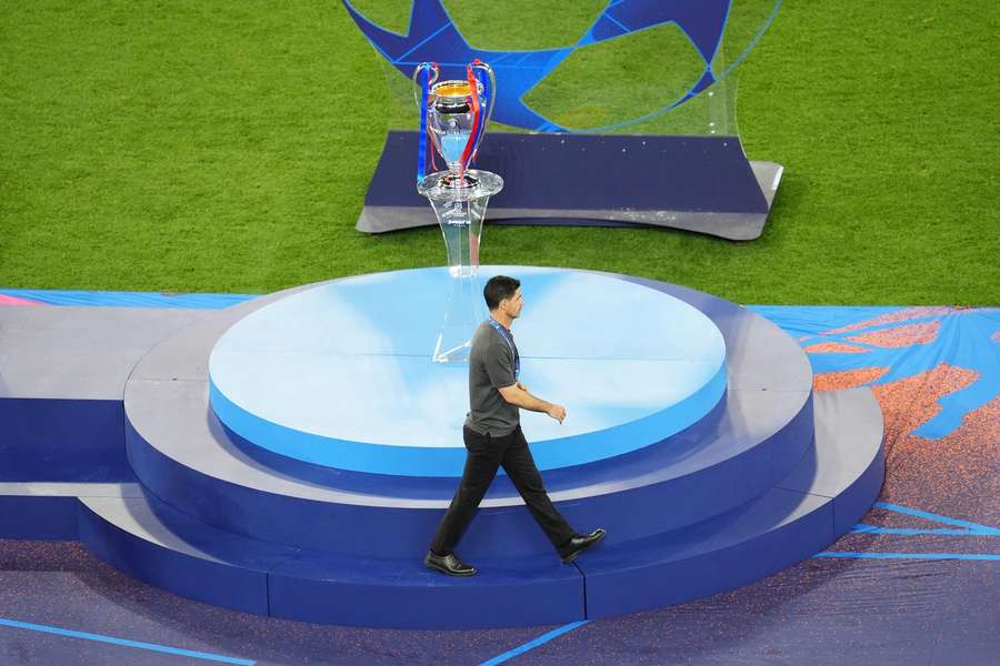 Arsenal seguirá buscando taça da Champions