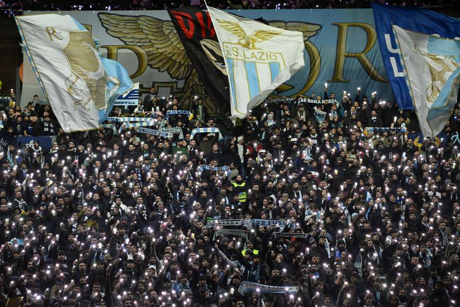 Une tribune de supporters de la Lazio.