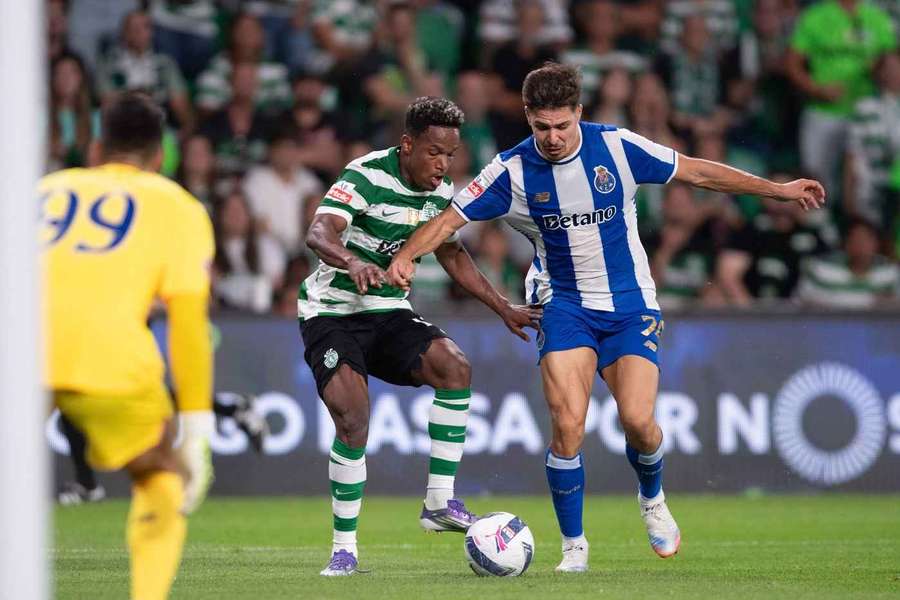 Action from Sporting CP vs FC Porto during the Liga Portugal match on August 30, 2025 