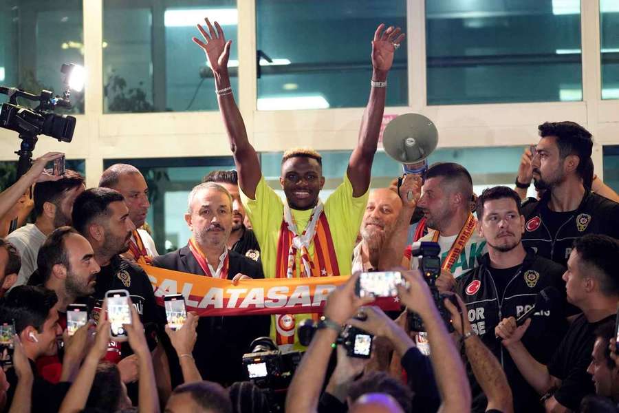 Victor Osimhen va evolua pentru Galatasaray