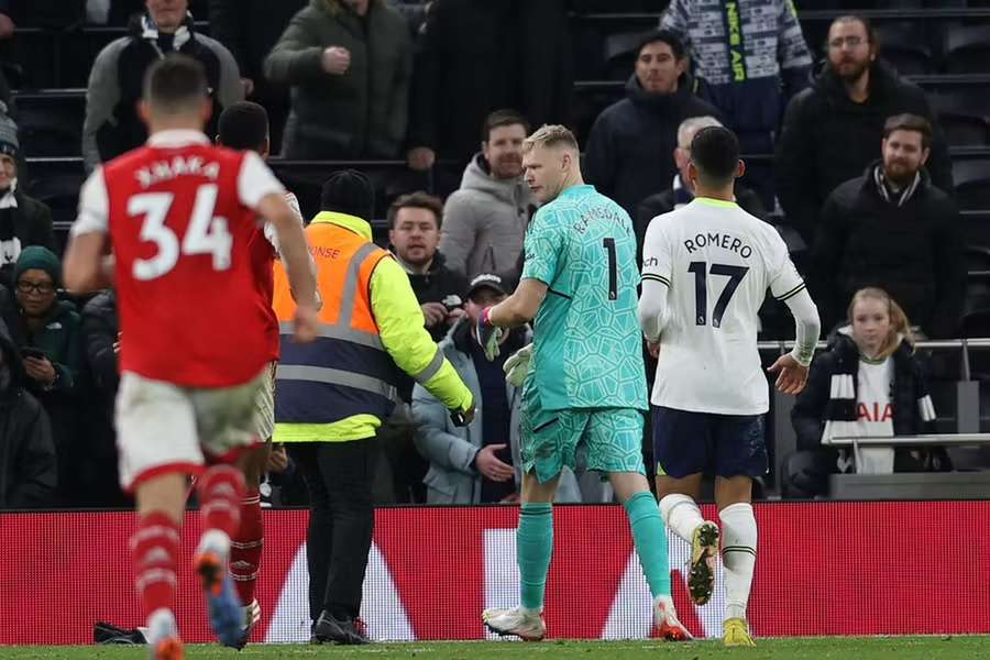 Ramsdale foi agredido após a partida
