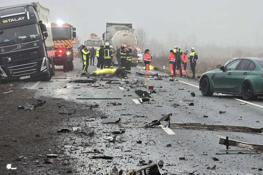 Imagini de la locul accidentului