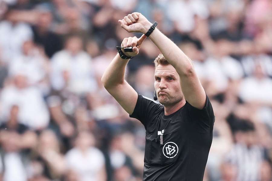 Spieler müssen ab sofort mehr auf Zeitspiel achten Spieler müssen ab sofort mehr auf Zeitspiel achten