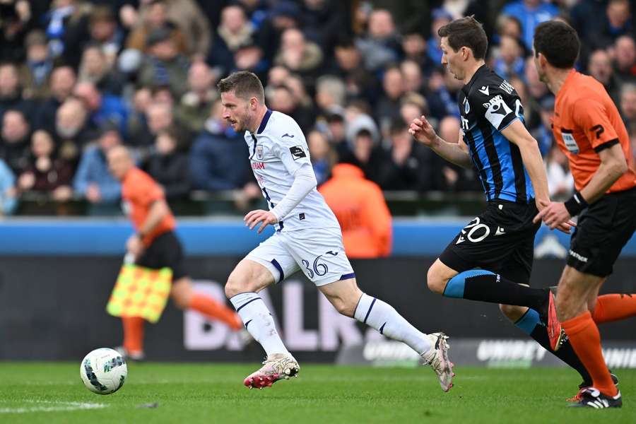 Dreyer med afgørende assist da Anderlecht stjal sejren sent i belgisk danskerbrag