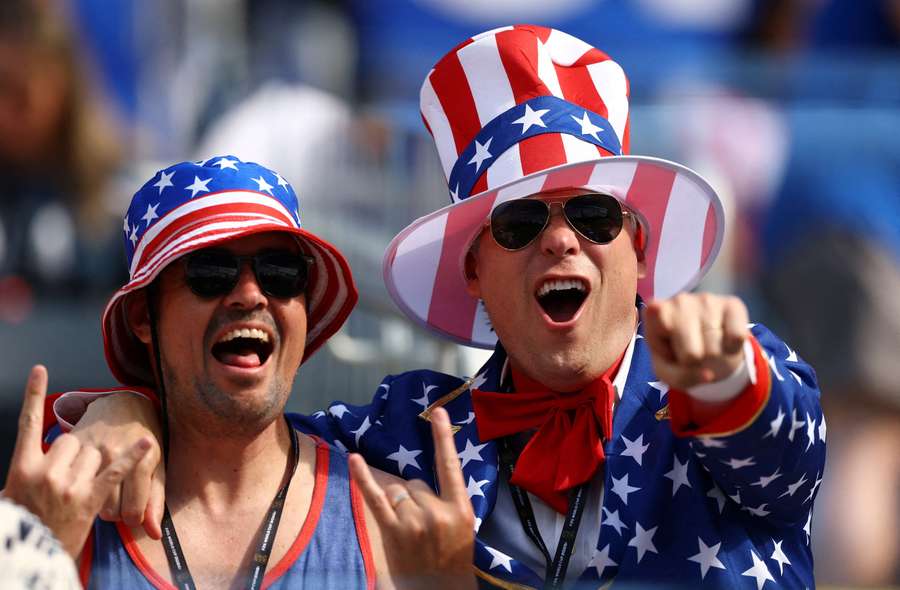 Mestres do sportainment, americanos uniram entretenimento e negócios em pausas que transformaram o futebol Mestres do sportainment, americanos uniram entretenimento e negócios em pausas que transformaram o futebol