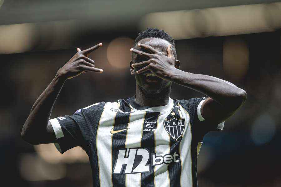 Cissé fez primeiro gol como profissional