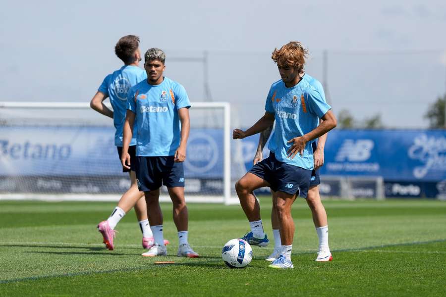 Rodrigo Mora no treino do FC Porto