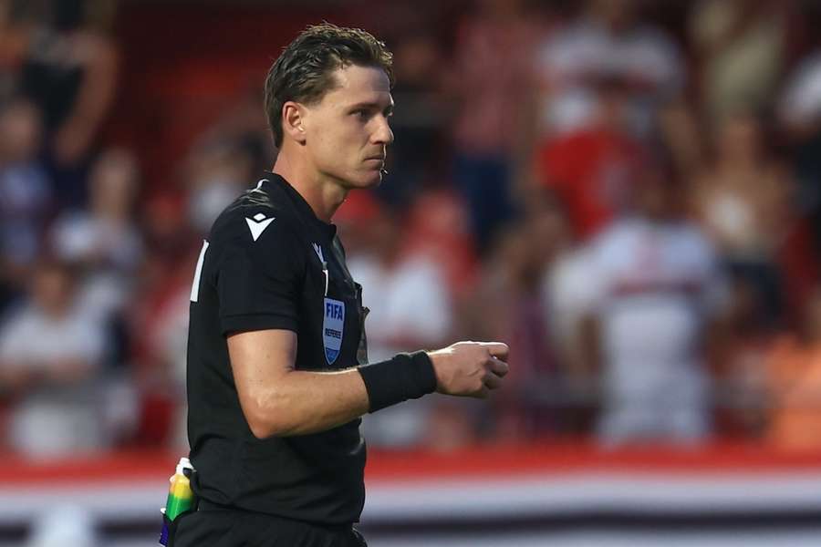 CBF admitiu erro e afastou árbitros para treinamento
