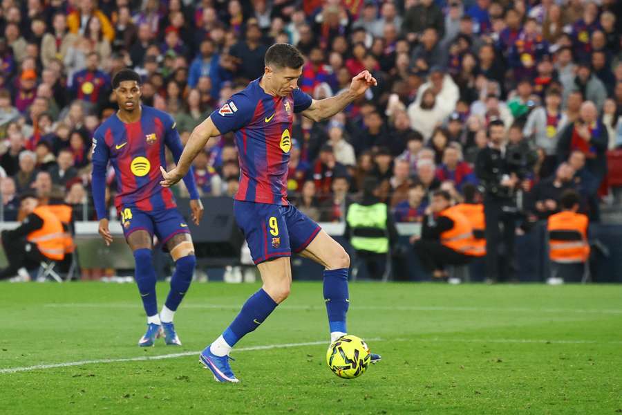 Útočník Robert Lewandowski.