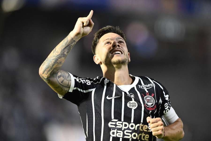 Rodrigo Garro comemora o primeiro gol do Corinthians Rodrigo Garro comemora o primeiro gol do Corinthians