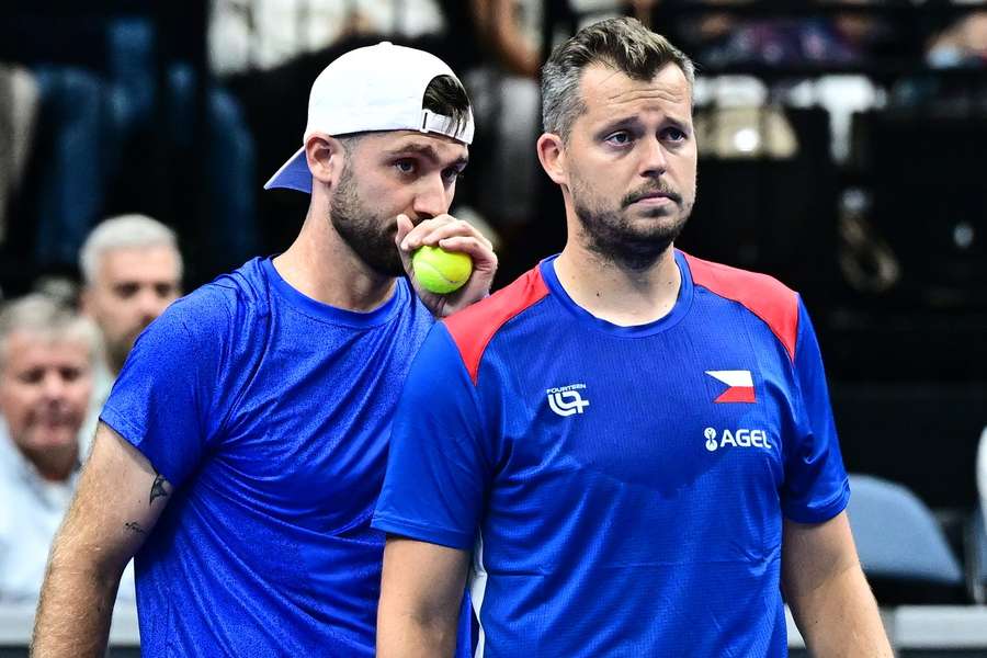 Patrik Rikl a Adam Pavlásek nevyužili v napínavé čtyřhře mečboly. Patrik Rikl a Adam Pavlásek nevyužili v napínavé čtyřhře mečboly.
