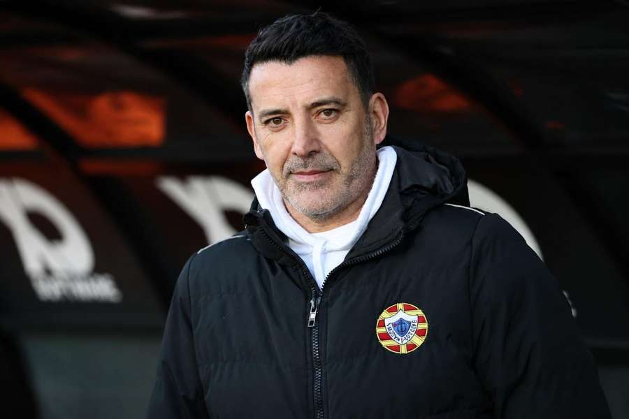Nuno Capucho deixou comando técnico do Varzim Nuno Capucho deixou comando técnico do Varzim