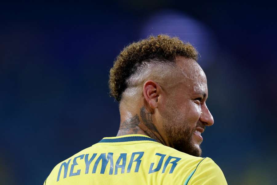 Neymar by proti Norsku mohl figurovat v základní sestavě. Neymar by proti Norsku mohl figurovat v základní sestavě.