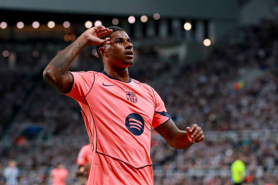 Marcus Rashford trifft doppelt für Barcelona.