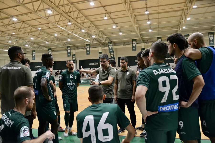 Elétrico goleia Futsal Azeméis (1-7), Leões de Porto Salvo regressam aos triunfos (4-0)