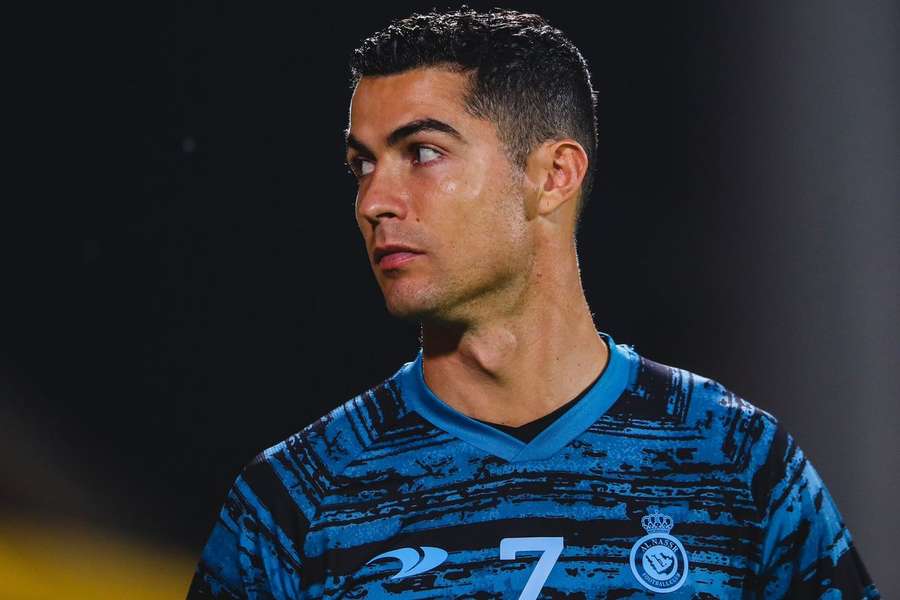 Cristiano Ronaldo já treina mas ainda não pode jogar pelo Al Nassr