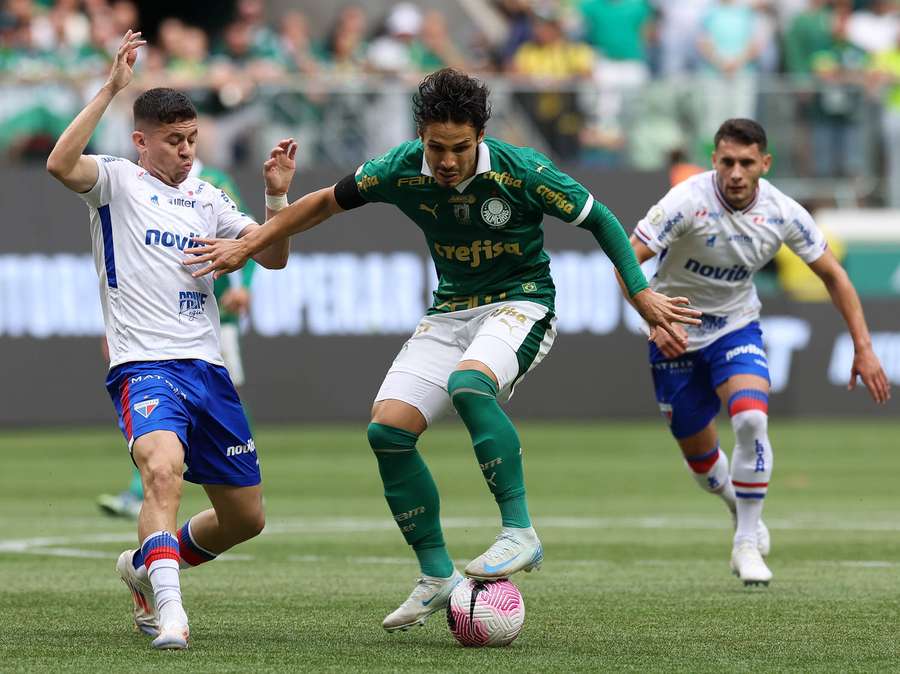 Palmeiras e Fortaleza fizeram jogo movimentado no Allianz Parque