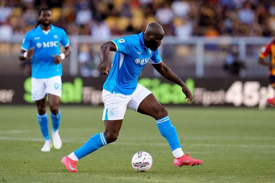 Naples double provisoirement son avance sur l'Inter