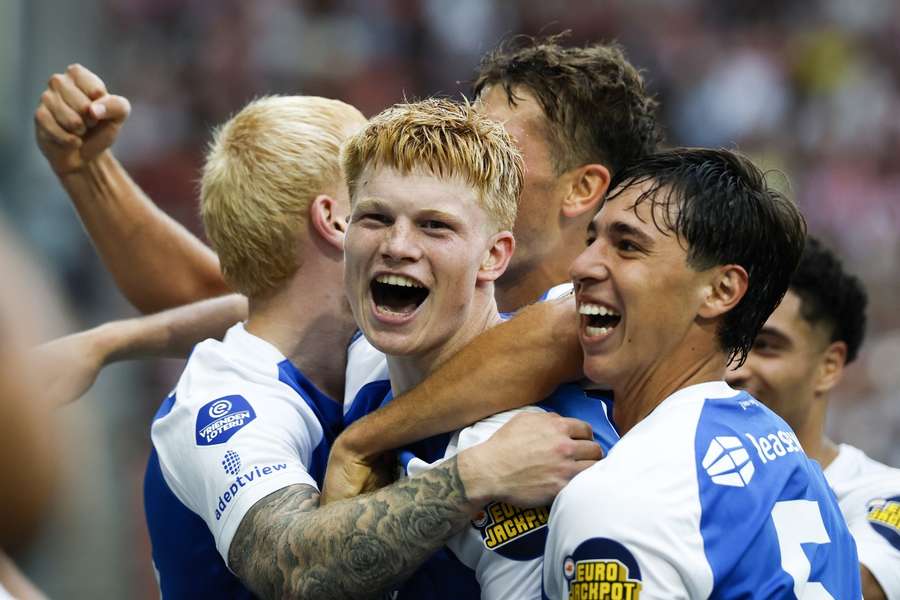 AZ celebrate a goal scored by Mexx Meerdink against FC Utrecht AZ celebrate a goal scored by Mexx Meerdink against FC Utrecht