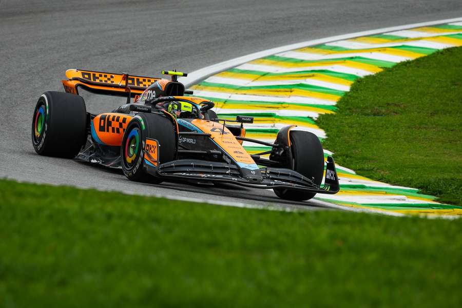 Lando Norris ovládl kvalifikaci na sprint Velké ceny Brazílie.