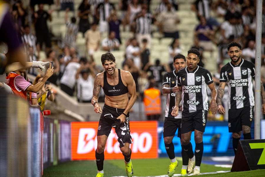 Pedro Raul voltou a marcar com a camisa do Ceará