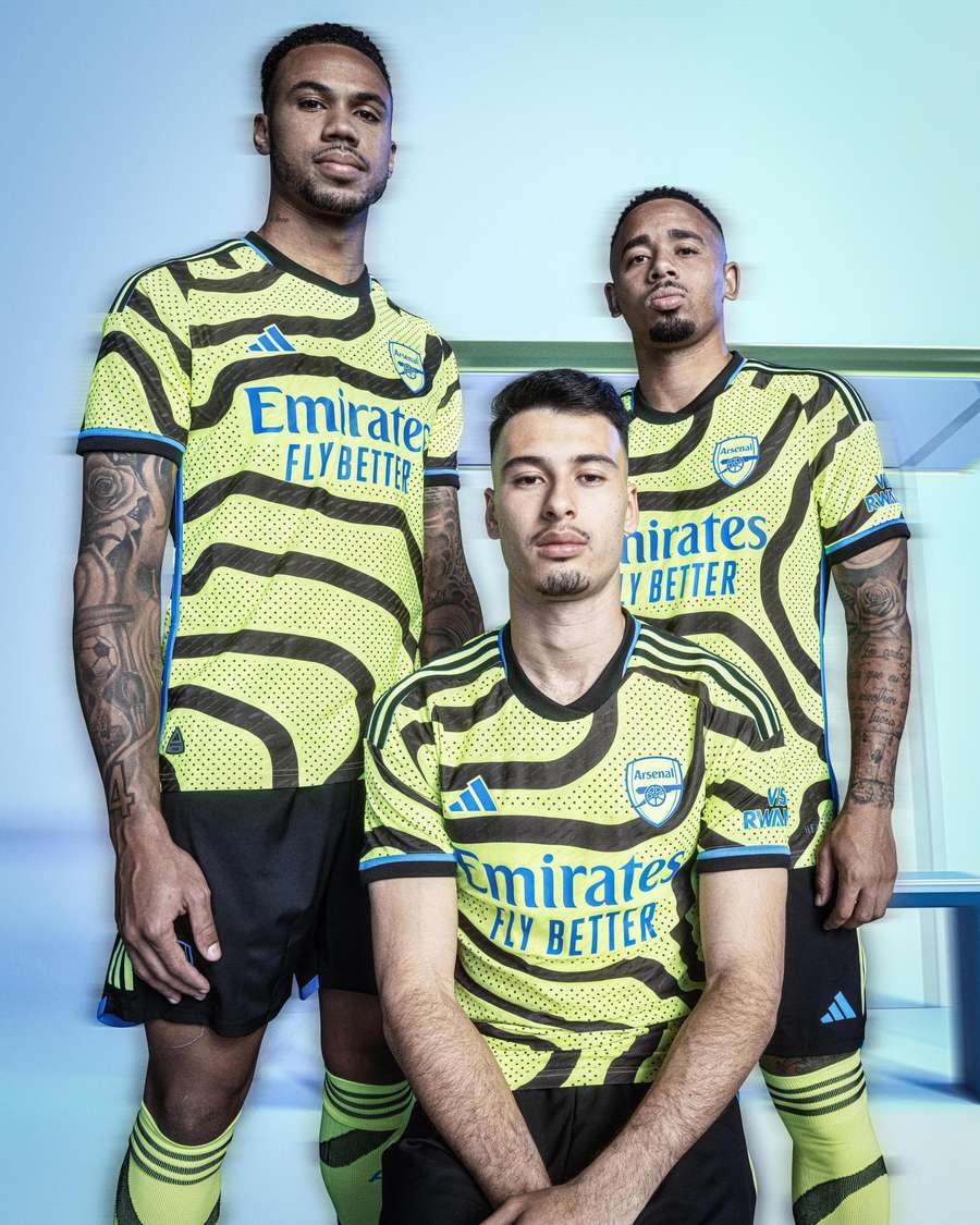 Arsenal 23/24 away kit