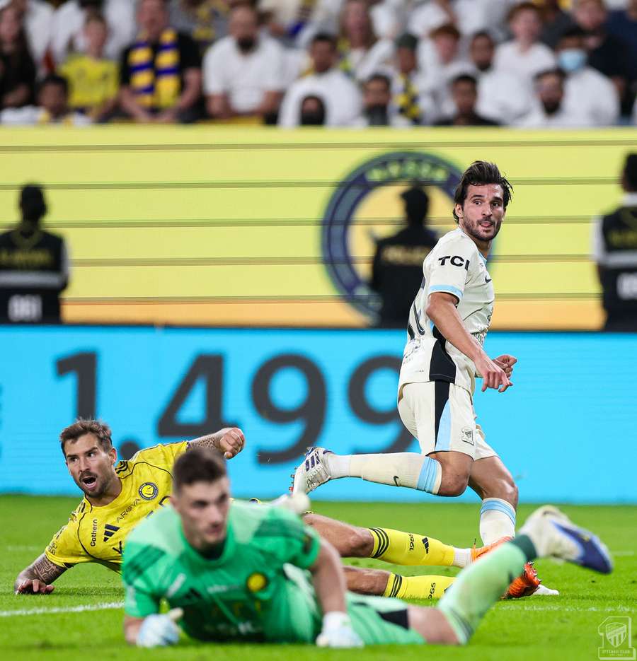 Al-Ittihad terminou 1° tempo na frente após sofrer empate Al-Ittihad terminou 1° tempo na frente após sofrer empate