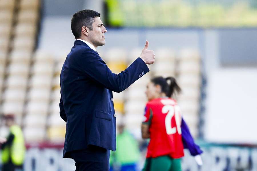 Francisco Neto espera Eslováquia ambiciosa no jogo da Liga das Nações feminina