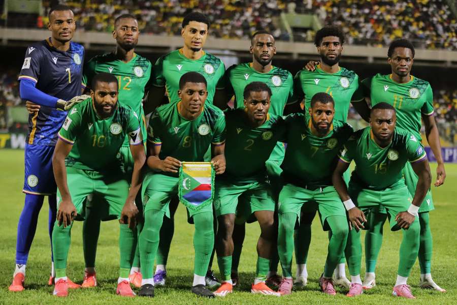 Los jugadores de Comoras posan antes del partido de clasificación para el Mundial en Ghana Los jugadores de Comoras posan antes del partido de clasificación para el Mundial en Ghana