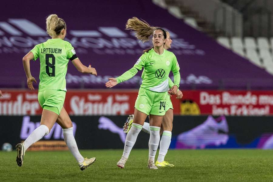 Der VfL Wolfsburg liegt in der Frauen-Bundesliga ganz vorne.