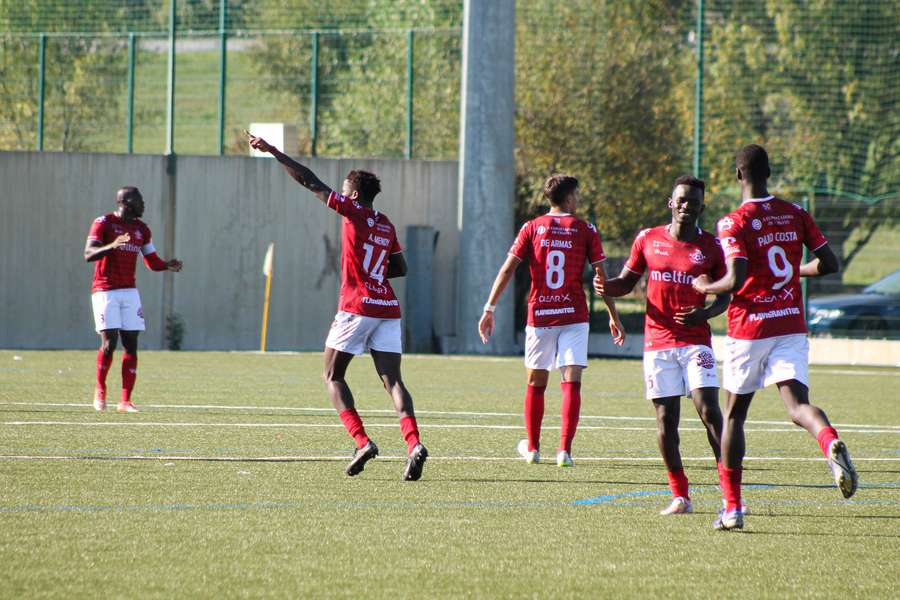 Andre Mendy (14) é o goleador do Vilar de Perdizes Andre Mendy (14) é o goleador do Vilar de Perdizes