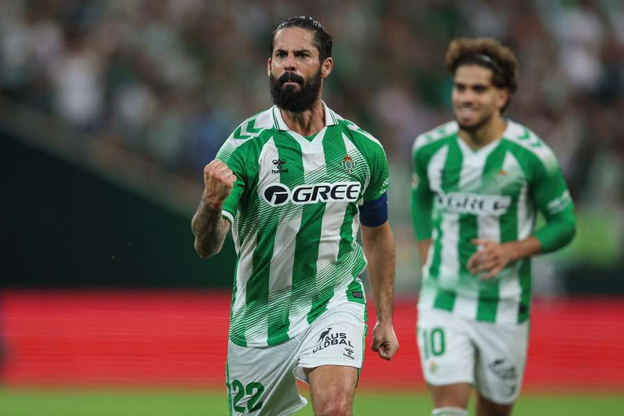 Isco celebrates his opening goal Isco celebrates his opening goal