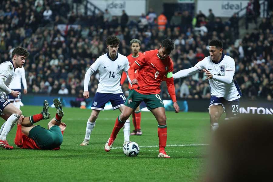 Henrique Araújo pode fazer jogo 30 pelos sub-21 de Portugal