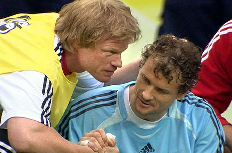 Jens Lehmann (r.) bekam bei der WM 2006 den Vorzug vor Oliver Kahn. Jens Lehmann (r.) bekam bei der WM 2006 den Vorzug vor Oliver Kahn.